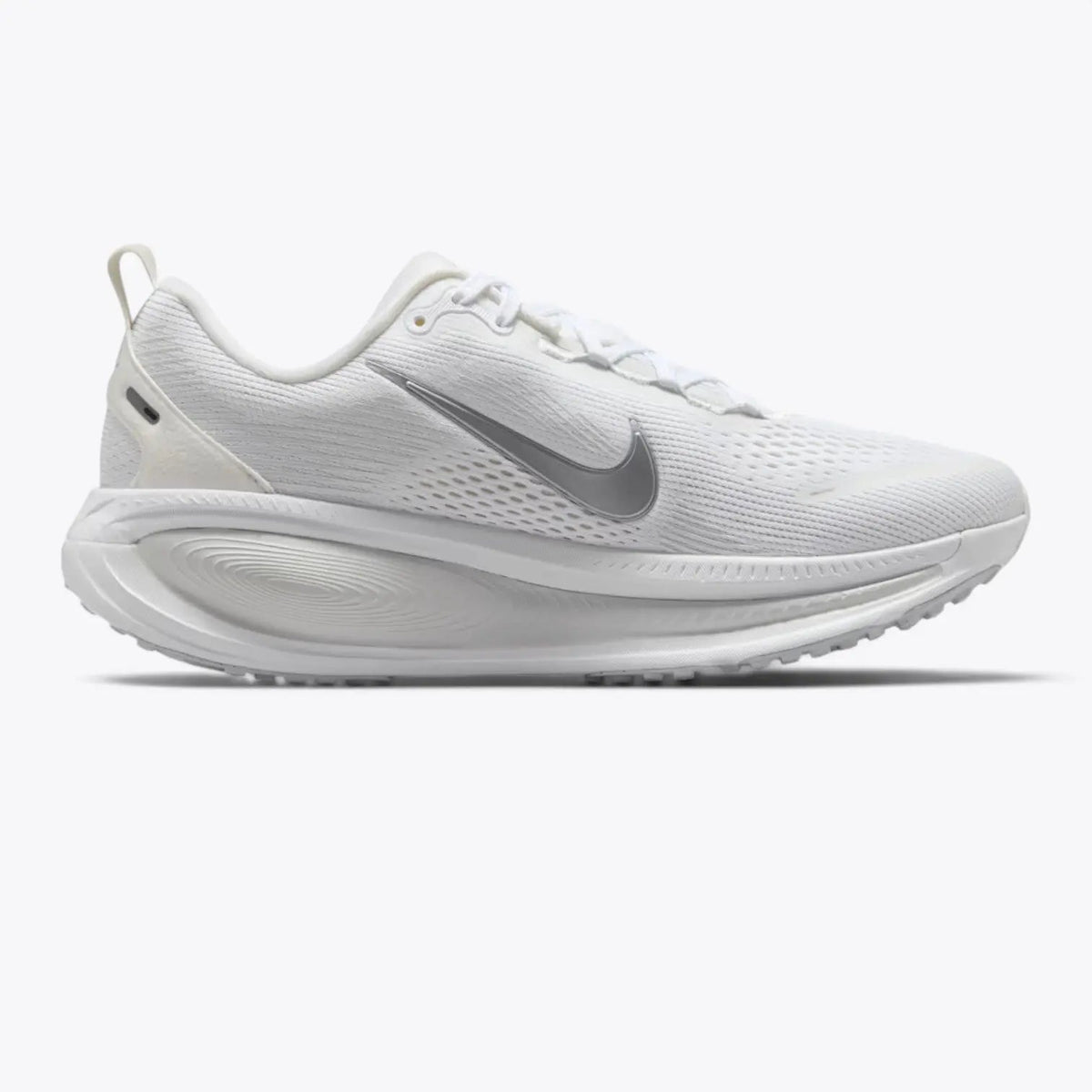 Nike Vomero 18 Road Running Shoes - White / Metallic Silver / Photon Dust