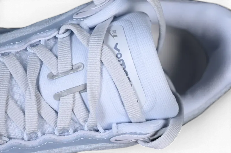 Nike Vomero Plus Road Running Shoes - White / Blue Grey